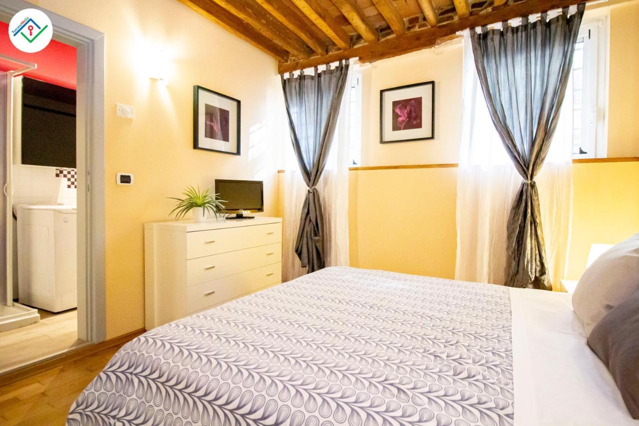 Antica Piazza Apartment By Tuscanywego 루카 외부 사진
